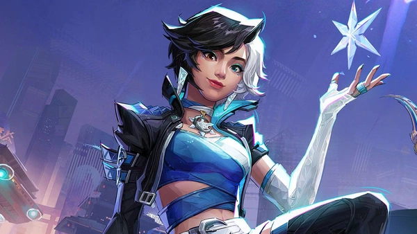 Luna Snow
